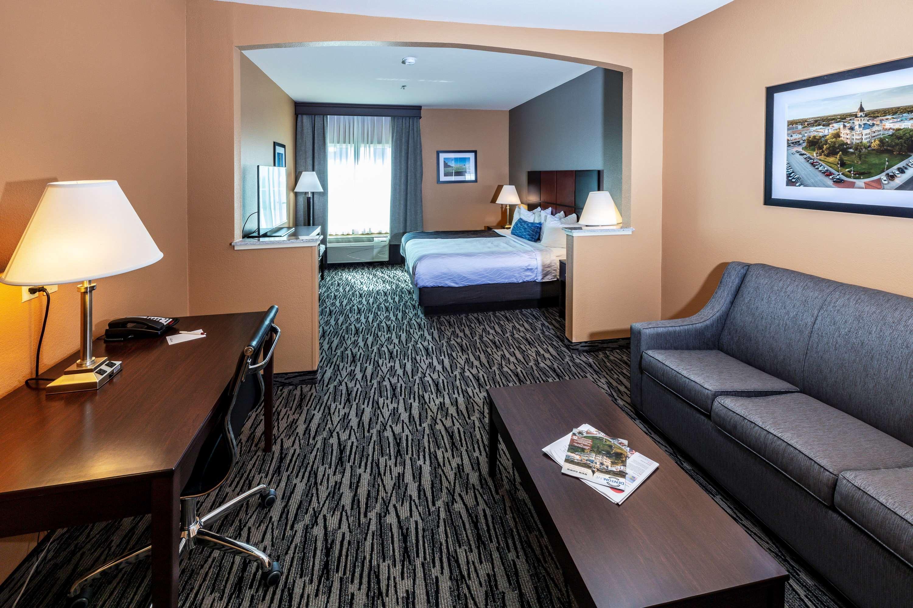 Best Western Plus Denton Inn & Suites Exteriér fotografie