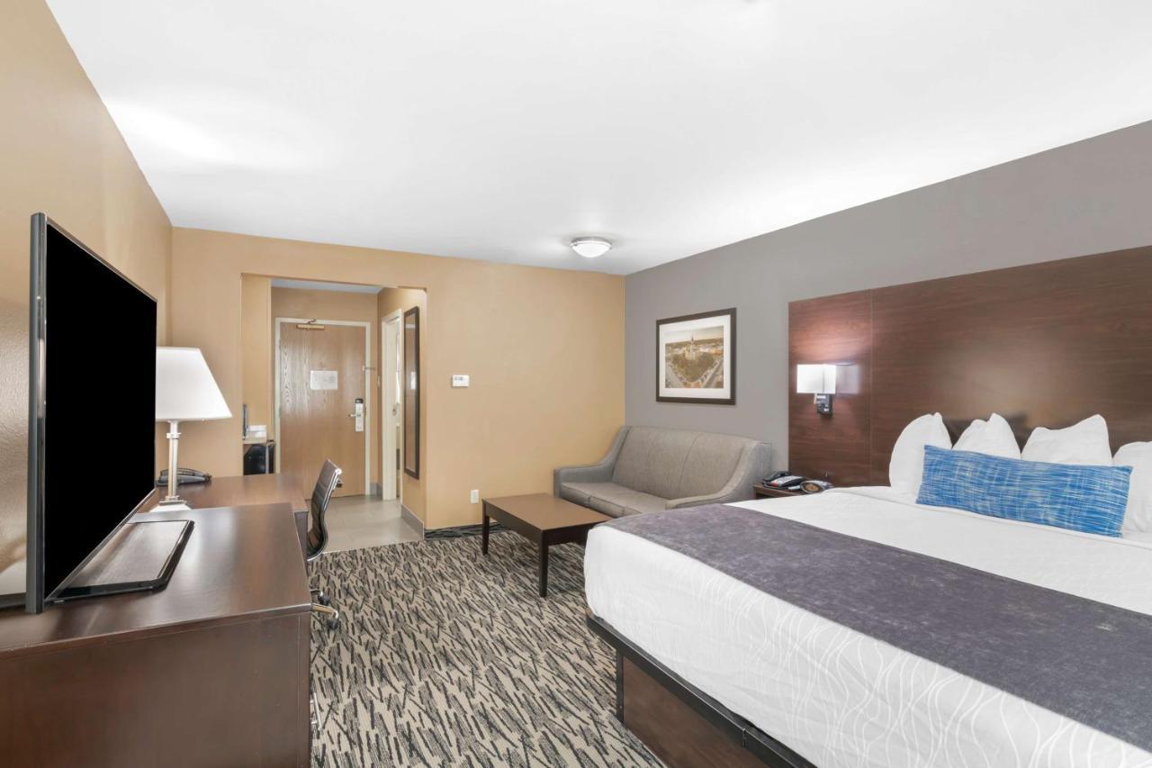 Best Western Plus Denton Inn & Suites Exteriér fotografie